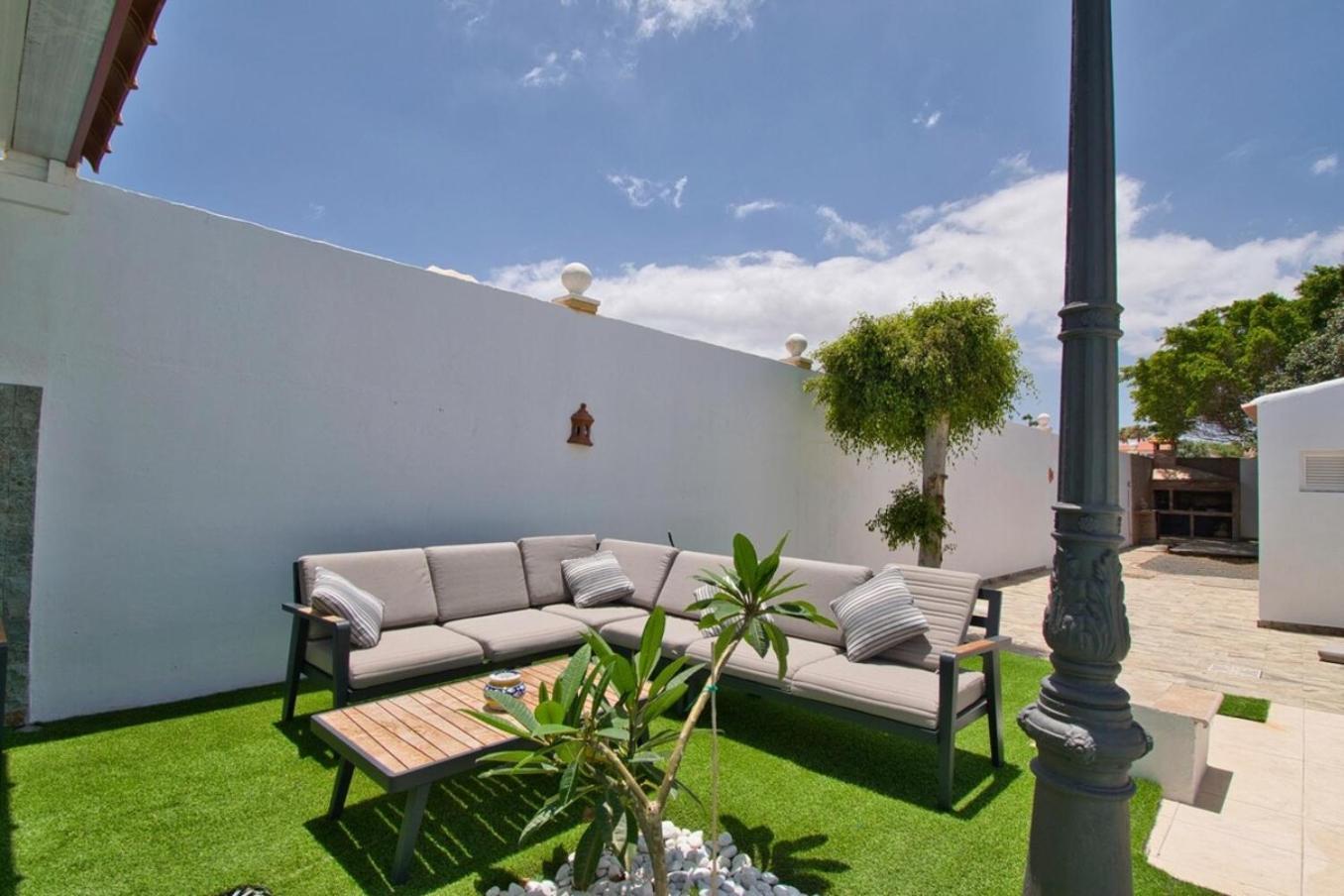 Alamos Park-Stunning Villa In Huge Private Grounds San Miguel de Abona Extérieur photo