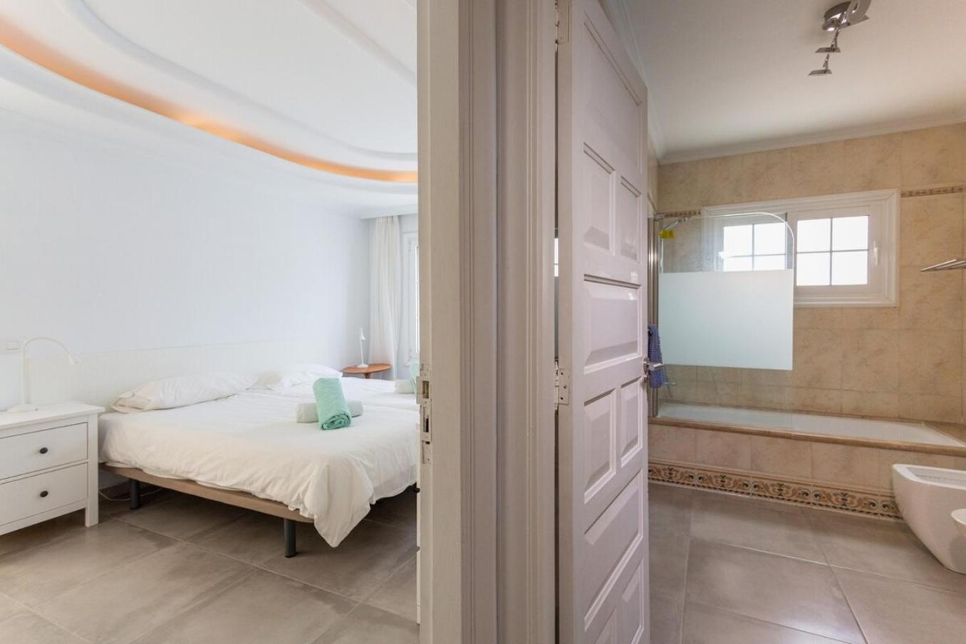 Alamos Park-Stunning Villa In Huge Private Grounds San Miguel de Abona Extérieur photo
